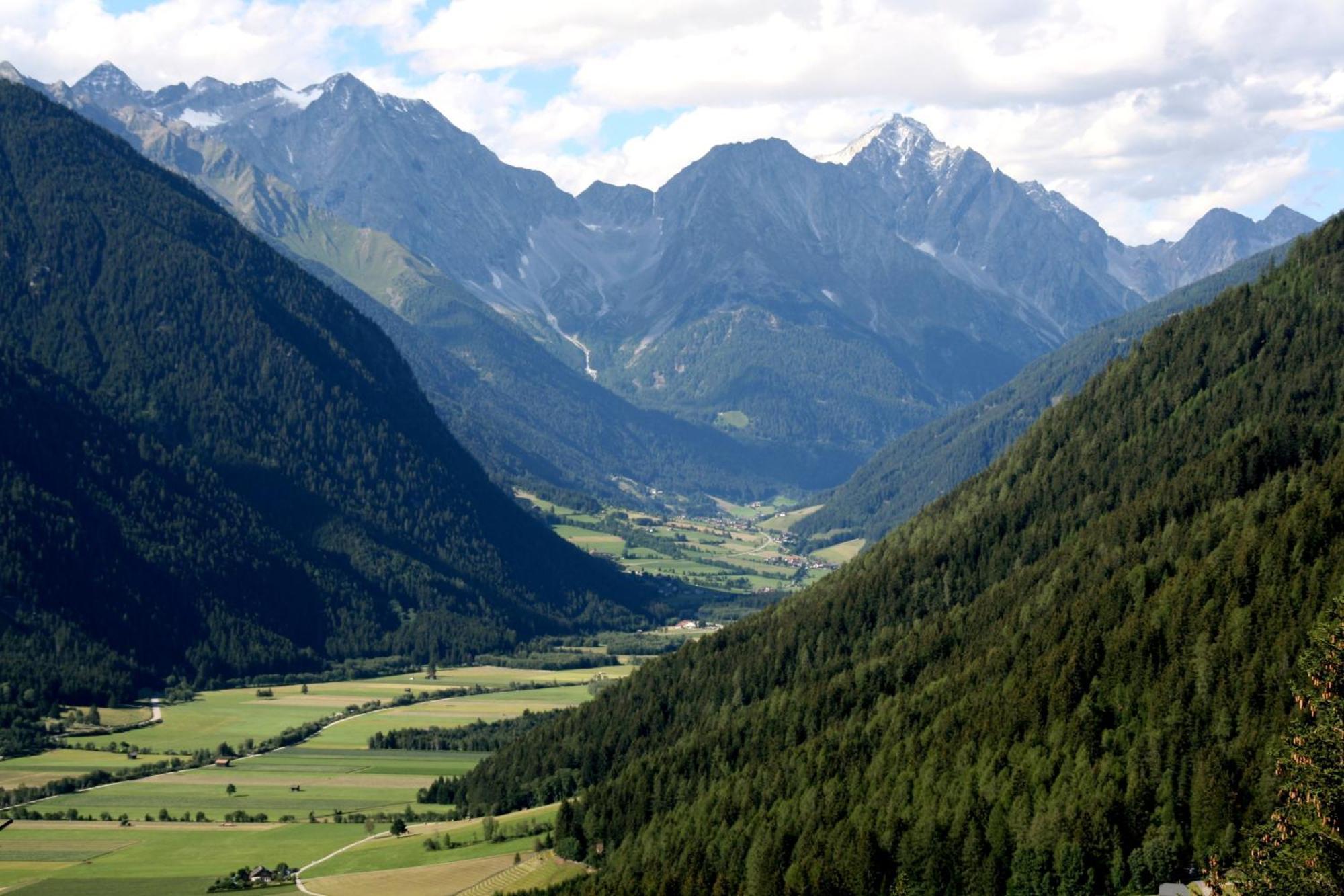 Bed and Breakfast Garni Renzler Rasun di Sopra Exterior foto