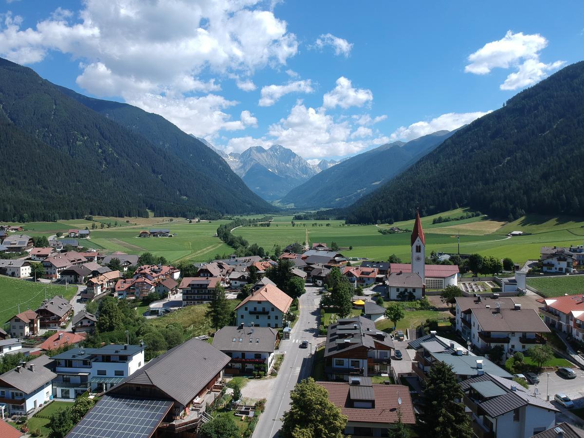 Bed and Breakfast Garni Renzler Rasun di Sopra Exterior foto
